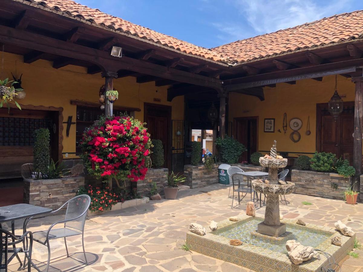 Hotel Quinta Angelica มาซามิตลา ภายนอก รูปภาพ