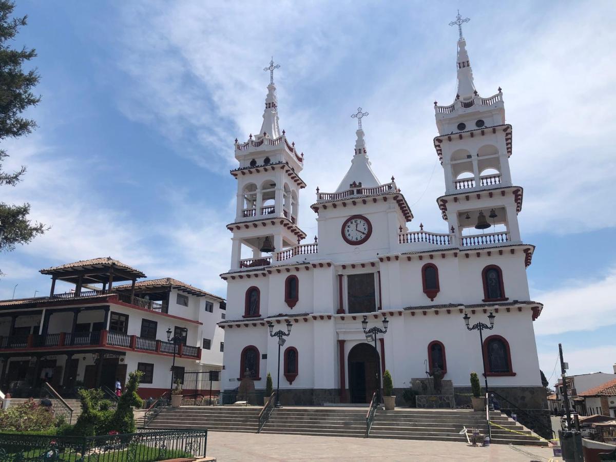 Hotel Quinta Angelica มาซามิตลา ภายนอก รูปภาพ